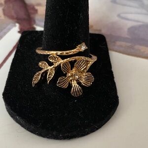 Adjustable Gold Floral Ring